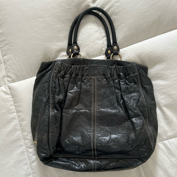 9🔥 MIU MIU BLACK VITELLO SHINE LEATHER GATHERED HOBO 🔥 - Picture 2 of 12